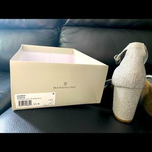 Bandolino Dress shoes, worn once, size 8.5,